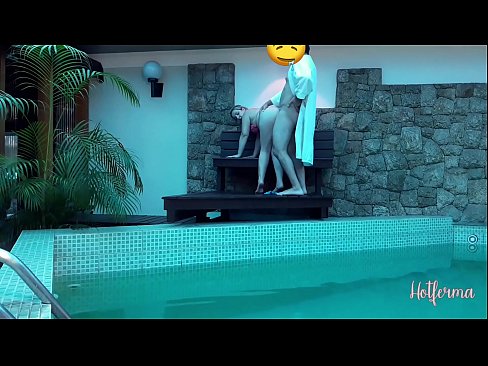 ❤️ Bos mengundang pelayan ke kolam renang, tetapi tidak bisa menahan panas ❤️❌ Porn buatan sendiri di id.libporno.ru ❤